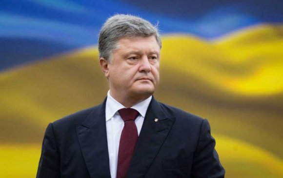 Украины экс Ерөнхийлөгчийг АНУ-ын тусламжийг завшсан гэв