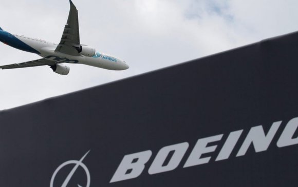 “Boeing” түүхэндээ анх удаа нэг ч захиалгагүй өнжжээ