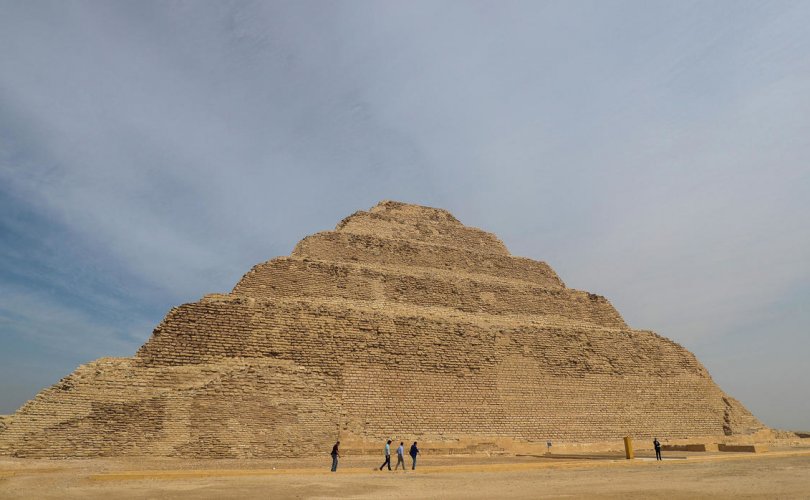 Египетийн хамгийн эртний пирамид олон нийтэд нээлттэй боллоо