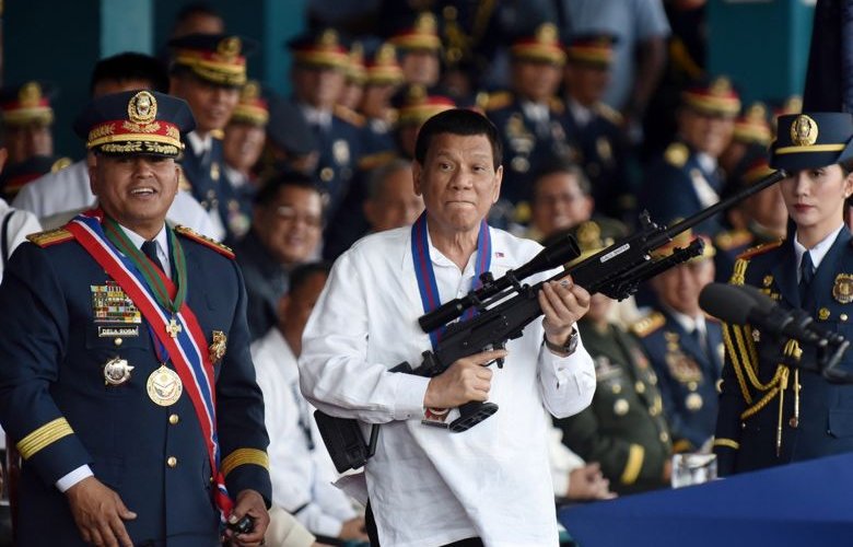 Филиппиний Ерөнхийлөгч ард иргэдээ өөрт нь хүрэхийг хориглолоо