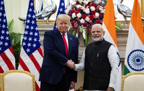 Трамп Энэтхэгийн Ерөнхий сайдыг магтав