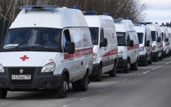 Covid-19: Москвад эмнэлгүүдийн гадаа түргэний машинууд түгжирч байна