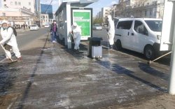 Автобусны буудлыг 200 литр ус, 20 уусмал, нэг литр хөөсөөр угаажээ