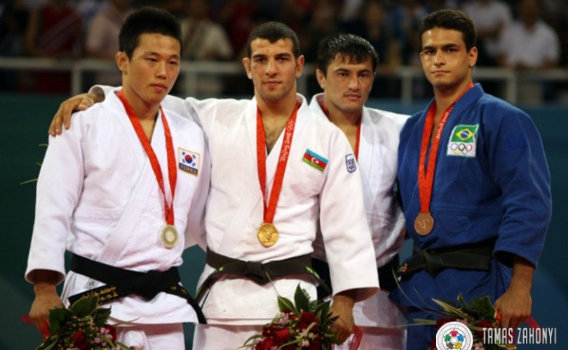 Солонгосын олимпийн медальтан бэлгийн хүчирхийлэл үйлджээ