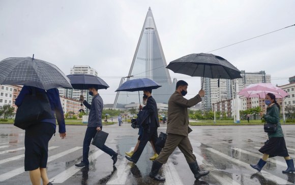 Их Британи Хойд Солонгос дахь Элчин сайдын яамаа хаалаа