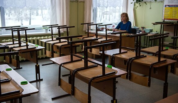 Оросын сургуулиуд их завсарлагаагаа цуцална
