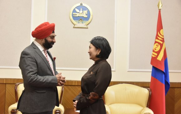 Монгол-Энэтхэгийн парламентын бүлгийн дарга Б.Саранчимэг элчин сайд М.П.Сингхтэй уулзлаа