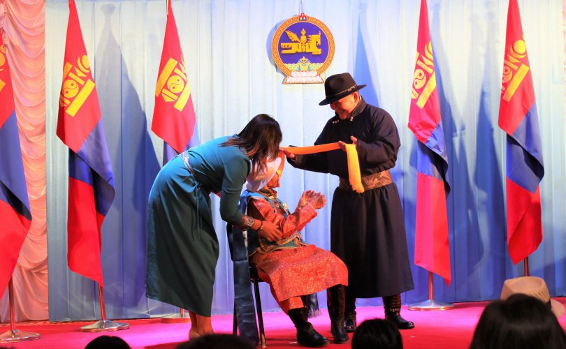 “Фронт” хэмээн алдаршсан С.Цэгмидэд Монгол Улсын гавьяат малчин цол хүртээв