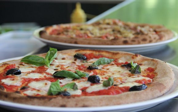 “Хавай” пиццаг хориглох хэрэгтэй хэмээн итали тогооч зөвлөжээ