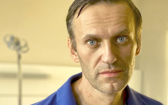 Алексей Навальный эмнэлгээс гарчээ