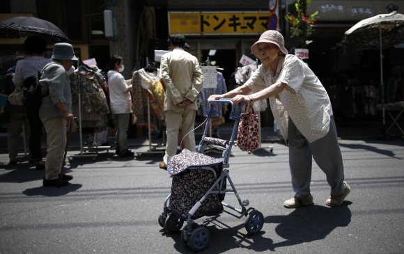 Японы өндөр настнуудын тоо хүн амынх нь 28,7 хувьтай тэнцэв