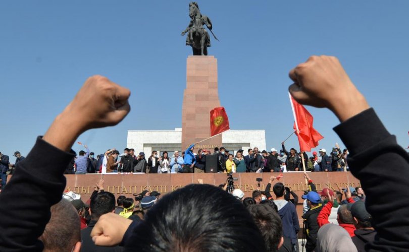 Киргизстанд онц байдал тогтоолоо