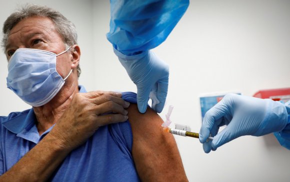 АНУ: Вакцин тариулахгүй бол ажлаас нь хална