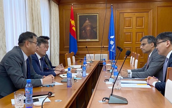 Монголбанкны ерөнхийлөгч АХБ-ны Монгол Улс дахь суурин төлөөлөгчийг хүлээн авч уулзлаа