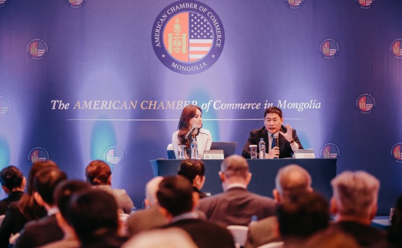 “АмЧам Монгол” бизнесийн орчныг сайжруулах саналуудыг ЗГ-т хүргүүллээ