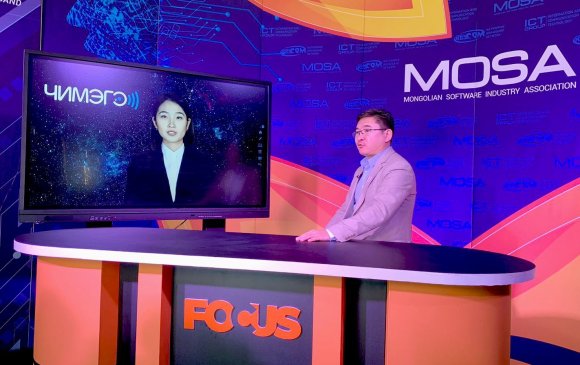 ICT EXPO: Монголын анхны хиймэл оюун ухаант хөтлөгч "Марал" анхны ярилцлагаа хийлээ