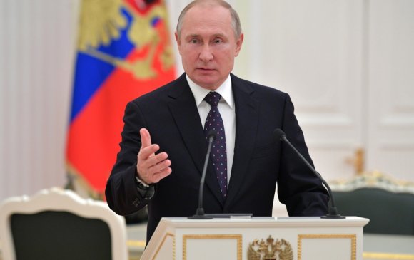 Путин өндөр орлоготой иргэдийн татварыг нэмэх хуулийг батлав