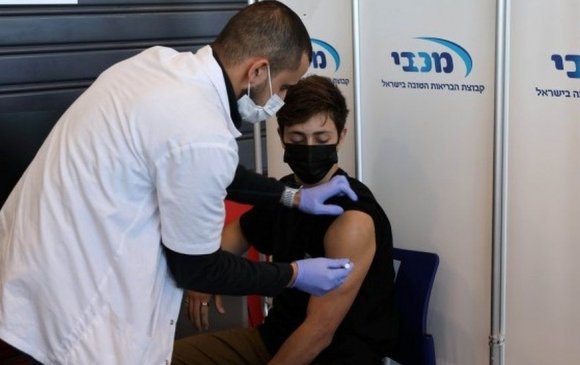 Израилд 16-18 насны хүүхдүүдийг вакцинжуулж эхэллээ