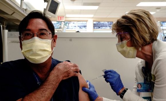 Калифорнид хөлдөөгч эвдэрч, 600 тун вакциныг 2 цагийн дотор тарьжээ