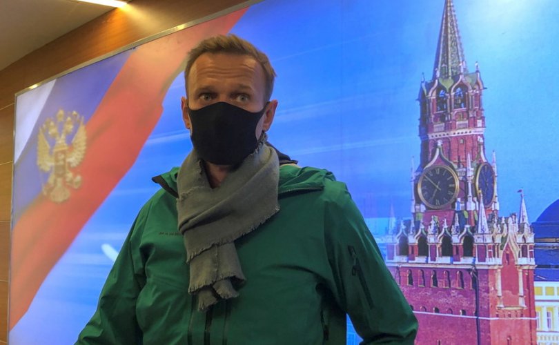Алексей Навальныйг Москвад газардангуут саатуулжээ