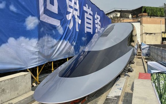 Хятад дэлхийн хамгийн хурдан галт тэрэг бүтээжээ