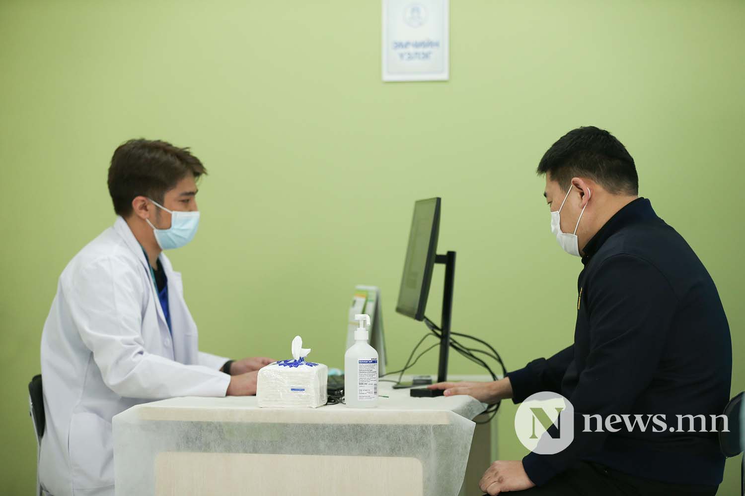 Л.Оюун-Эрдэнэ Монгол Улсын Ерөнхий сайд вакцин (4)