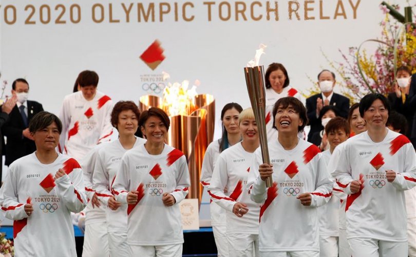 Токио-2020 олимпийн галт бамбар аяллаа эхлүүллээ