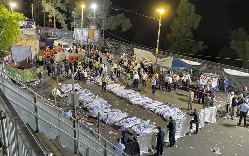 Израилд шашны баярын үеэр 44 хүн дарагдаж нас баржээ   