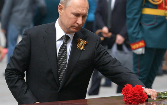 Путин Аугаа их Эх орны дайны ялалтын ойд зориулж нийтлэл бичжээ