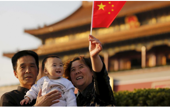 Хятадын гурван хүүхдийн бодлого амьдрал дээр "хэрэгжихгүй"