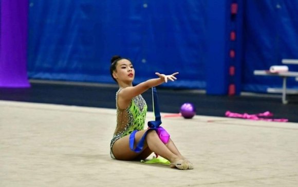 Монгол охин АНУ-ын уран сайхны гимнастикийн аварга болжээ