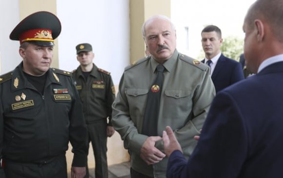 Лукашенкогийн эсрэг олон улс нэгдэж, Беларусийг хавчиж эхлэв