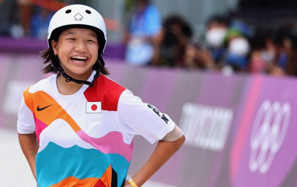 13 настай Япон охин олимпийн наадамд түрүүллээ