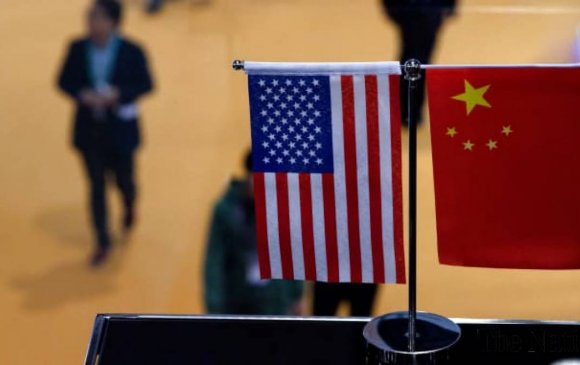 Хятад улс АНУ-ын худалдаа, хүний эрхийн албаныханд хориг тавив