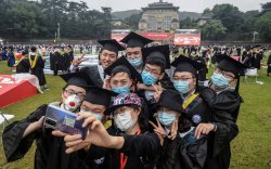 Хятад яагаад гадаад оюутнуудаа хүлээж авахгүй байгаа вэ?