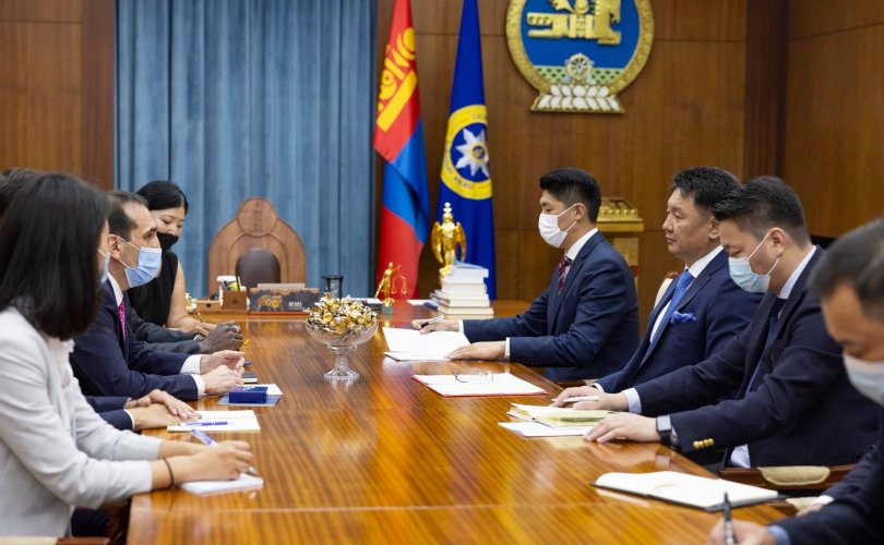 Монгол Улсын Ерөнхийлөгч У.Хүрэлсүхэд Дэлхийн банк группын төлөөлөл бараалхлаа