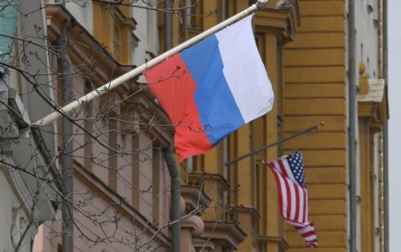 Оросын 300 дипломатчийг АНУ-аас "хөөж" болзошгүй