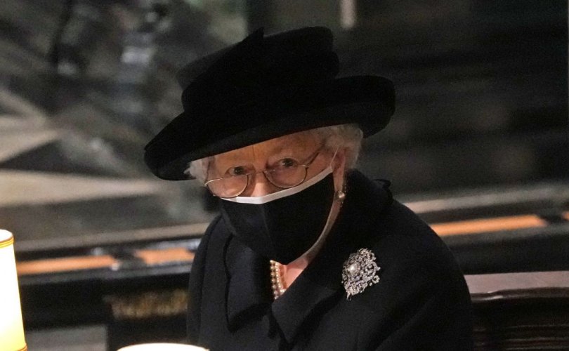 Хатан хаан II Элизабет цаашид ганцаараа арга хэмжээнд оролцохгүй
