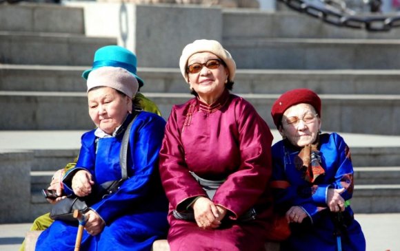 Монгол Улсын хүн амын 7 хувийг өндөр настнууд эзэлж байна