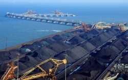 Австрали нүүрсний экспортын өрсөлдөөнөөс гарахгүй