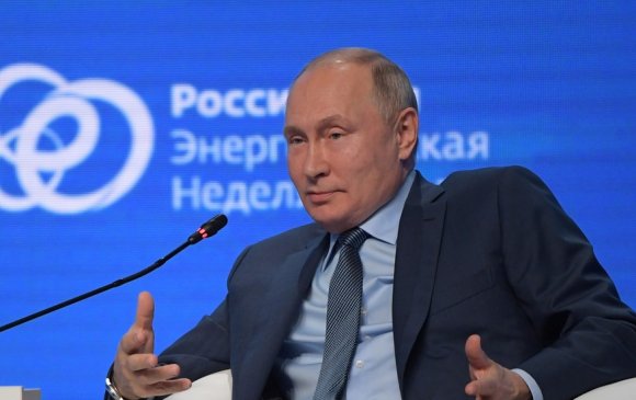 Путин: АНУ өөрөө долларыг алж байна