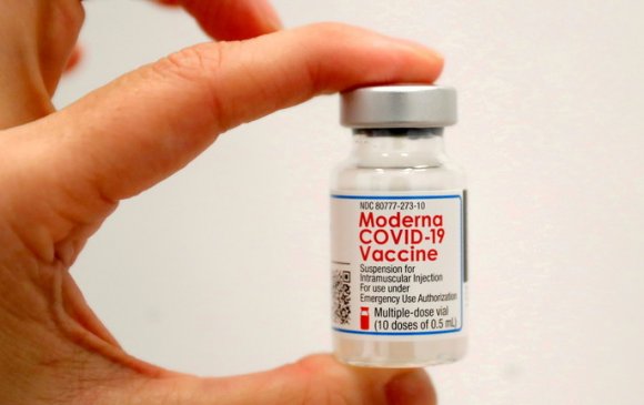 АНУ “Moderna” вакцины дархлаа сэргээх тунг зөвшөөрөв