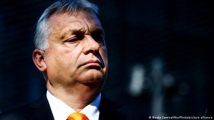 Унгарын Ерөнхий сайд Виктор Орбан Европын холбоог эсэргүүцэв