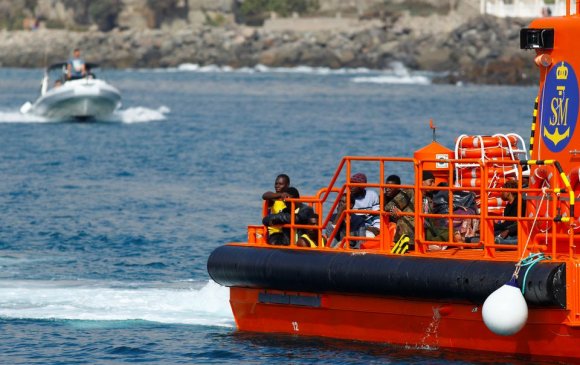 Испанийг зорьсон 4400 цагаач далайд амиа алджээ