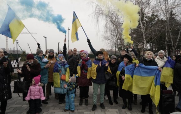 Украинчууд ОХУ-аас айхгүйгээ зарлав