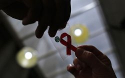 АНУ-ын иргэн ХДХВ-ийн халдвар авч, эдгэрчээ