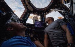 NASA болон Оросын сансрын нисгэгчид Казахстанд газардана