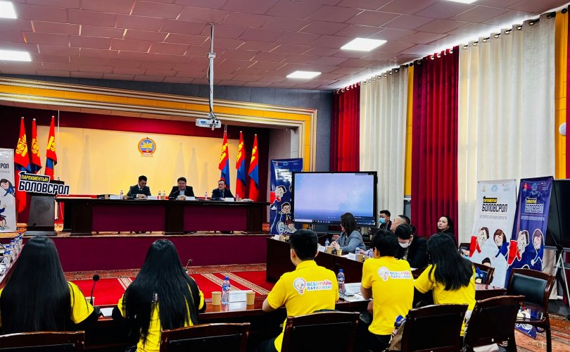 Монголд парламентын ардчиллыг бэхжүүлэх төслийн баг Баянхонгорт ажиллав