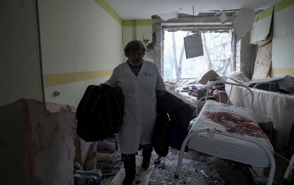 Украинд төрөх эмнэлэг бөмбөгдөлтөд өртөв