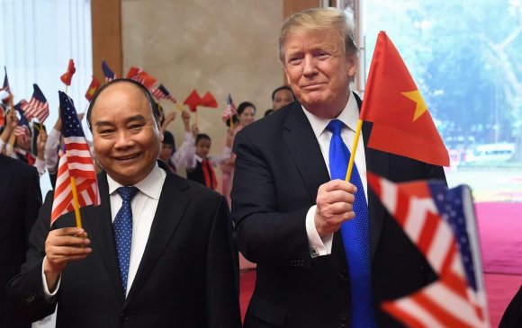 Вьетнамтай илүү дотно харилцаа тогтоох АНУ-ын эрмэлзэл